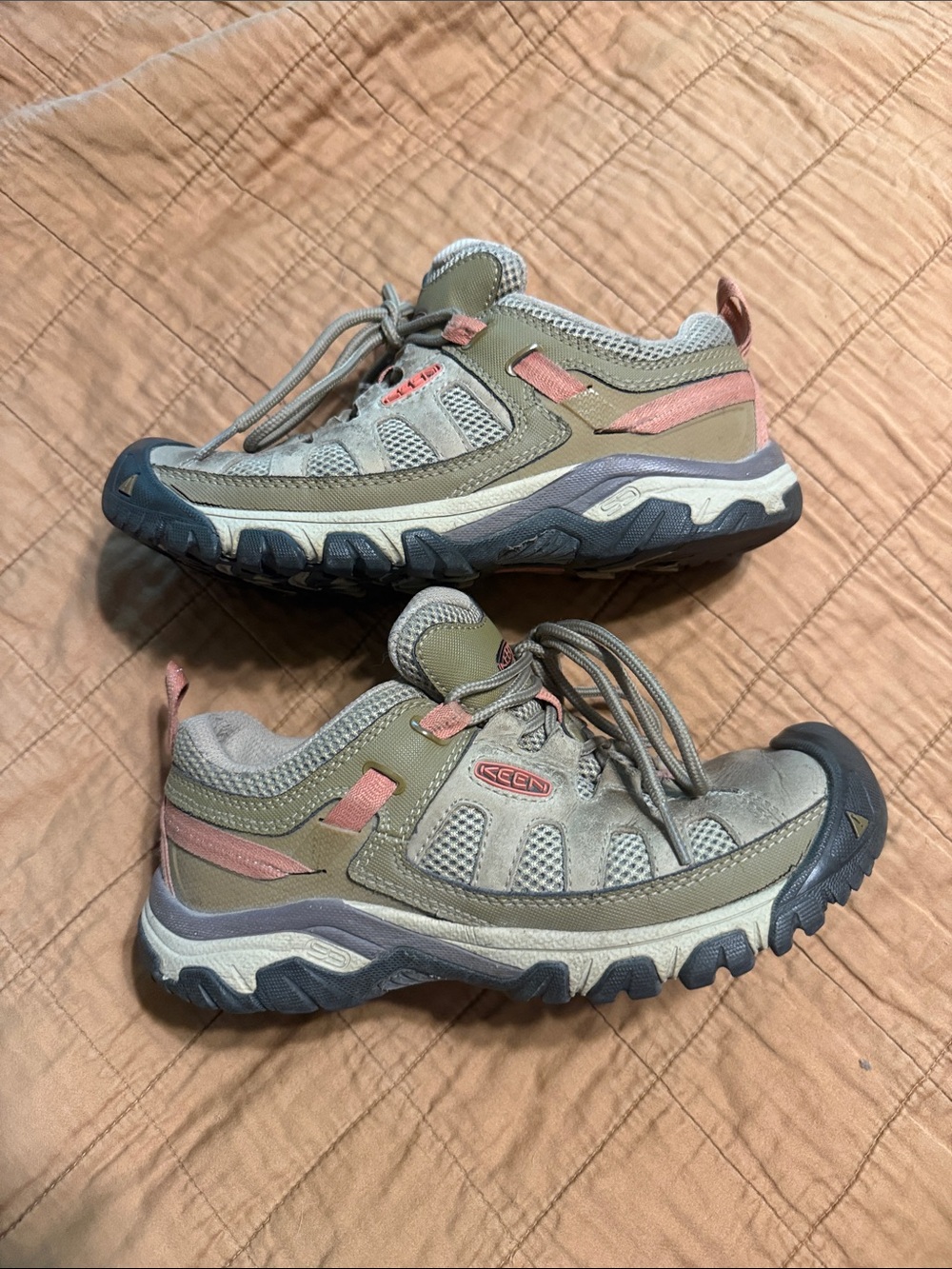 KEEN Women's Targhee Trail Hiking Shoes Size 7.5